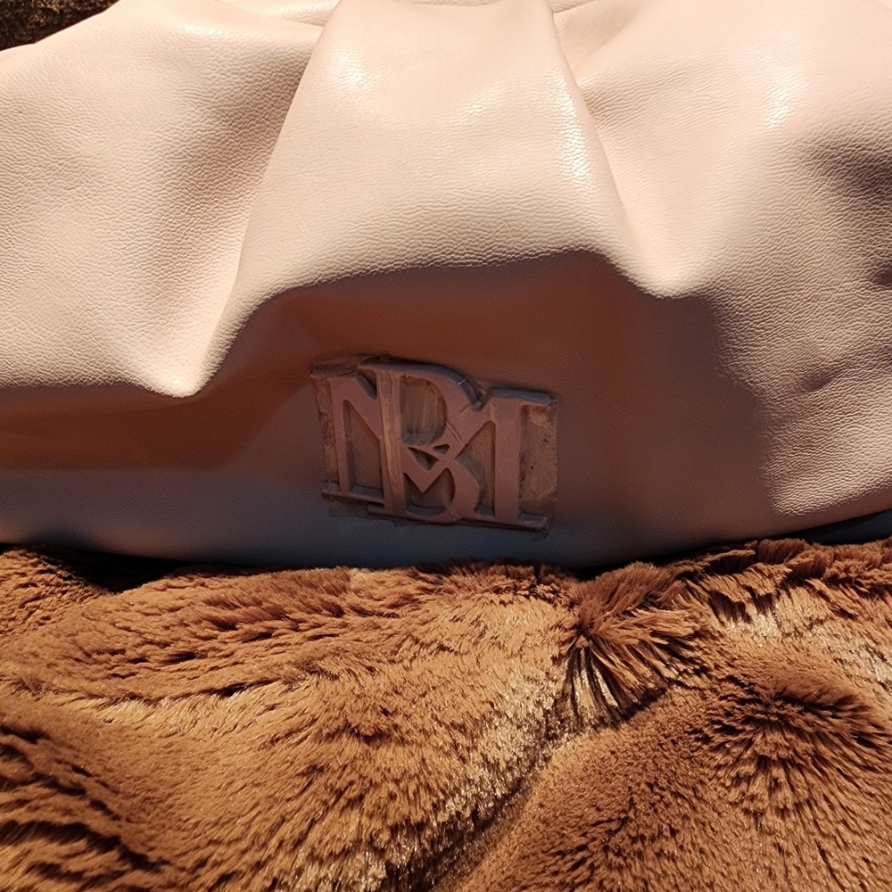 Badgley Mischka Cream Clutch with Elegant Design